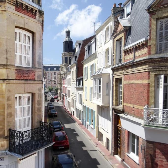 Au Coeur De Trouville. Appartement De 3 Pieces. エクステリア 写真